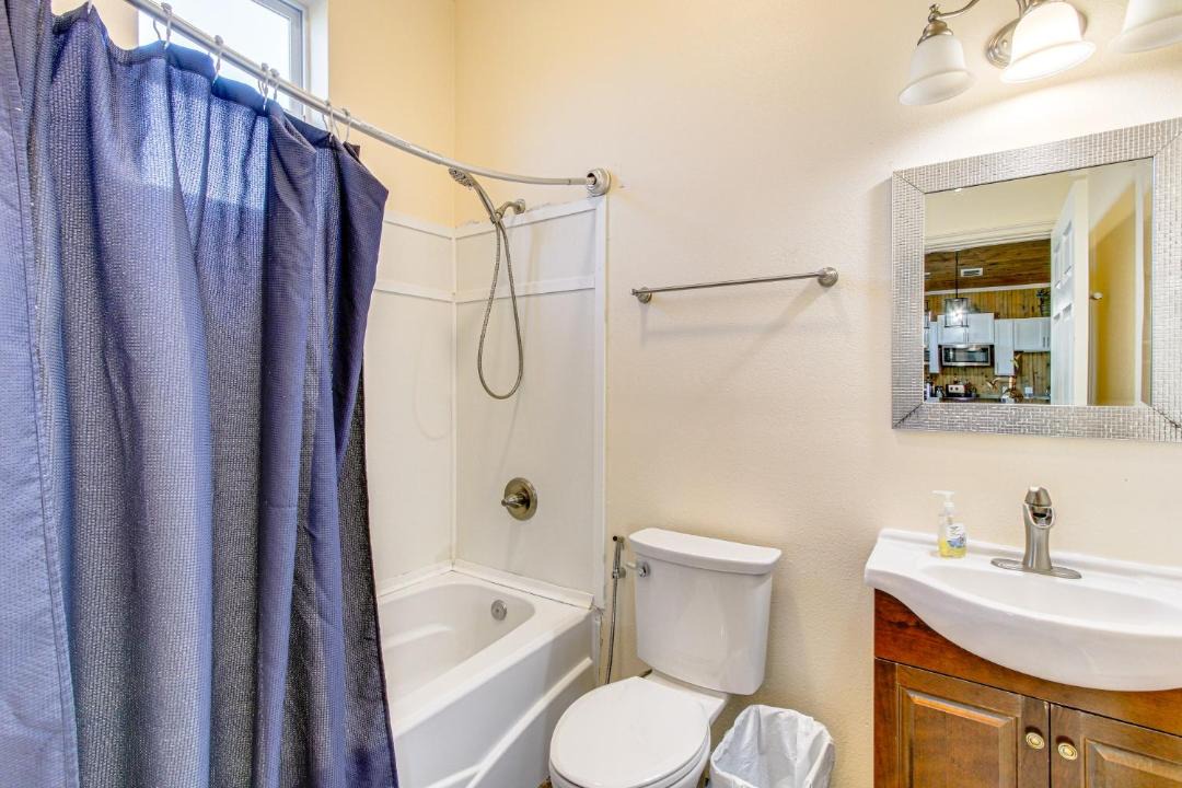 Photo of Bathroom in Fountain