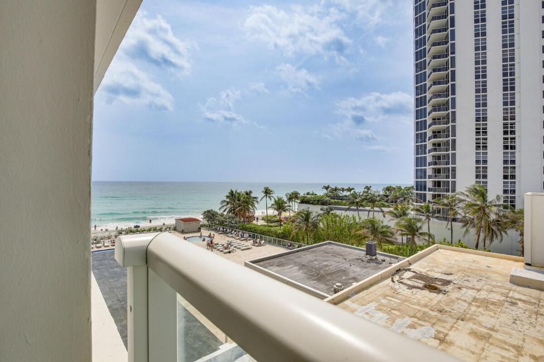 Photo of Patio Balcony in Sunny Isles Beach