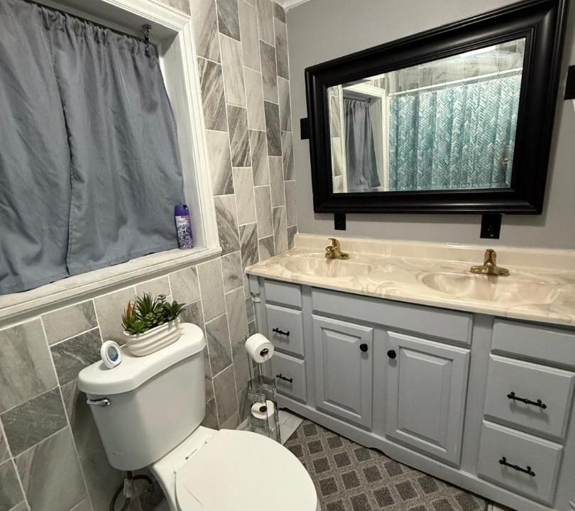 Photo of Bathroom in North Lauderdale
