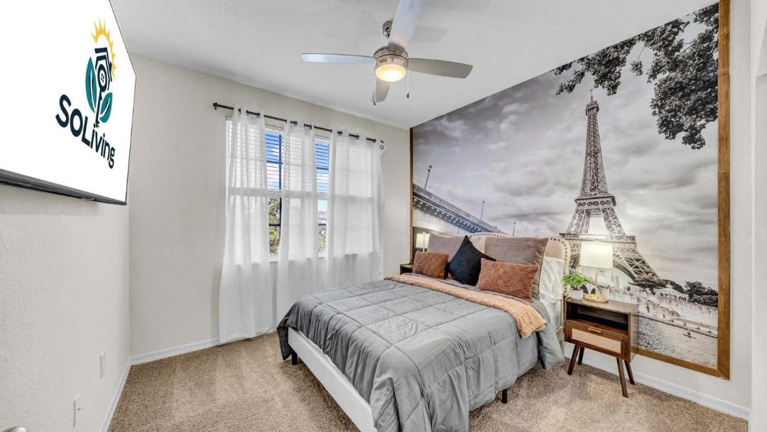 Photo of Bedroom in Westchase