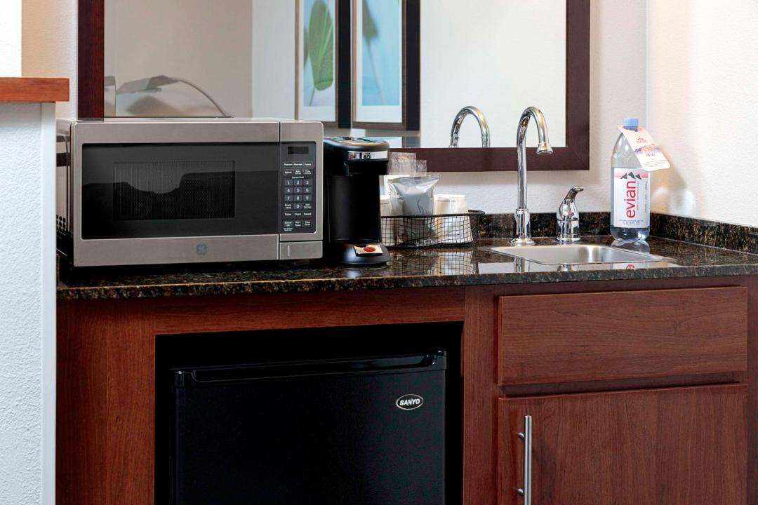 Photo of Kitchen in Bearss Plaza