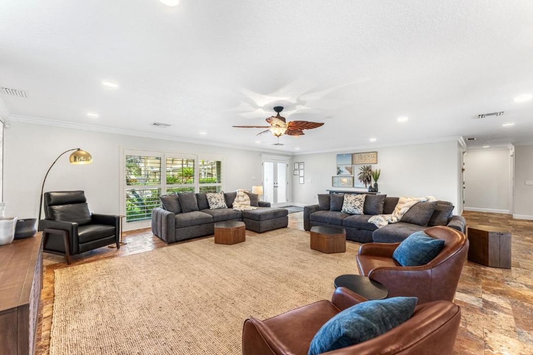 Photo of Livingroom in Cocoa Isles
