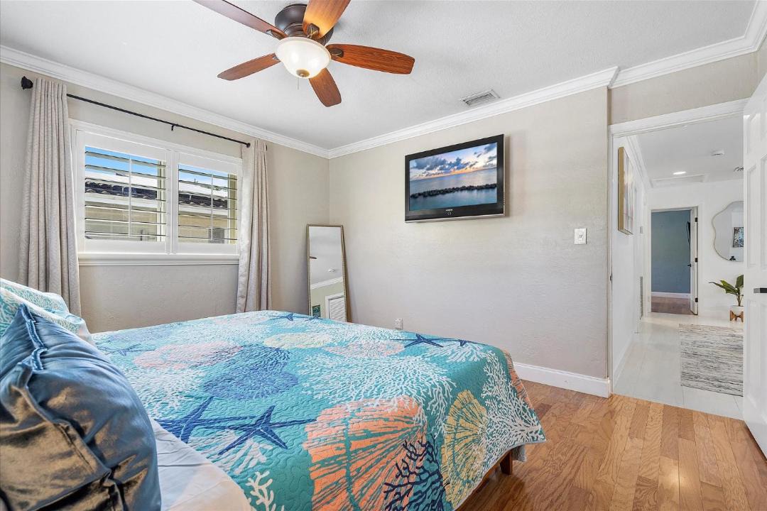 Photo of Bedroom in Royal Poinciana