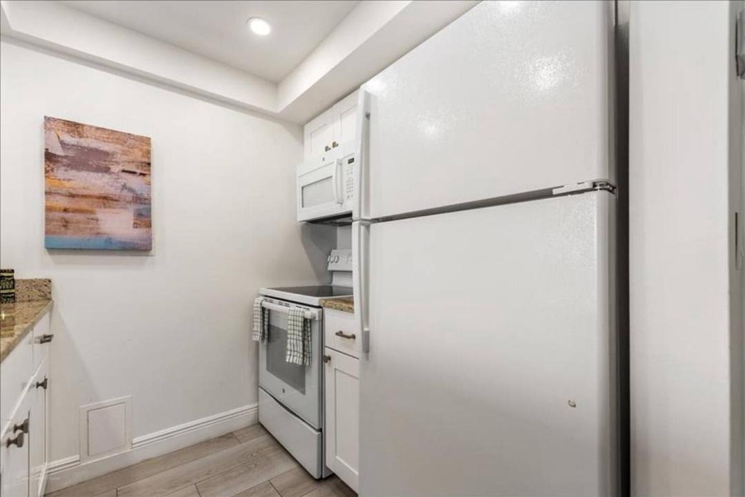 Photo of Kitchen in Hutchinson Island South