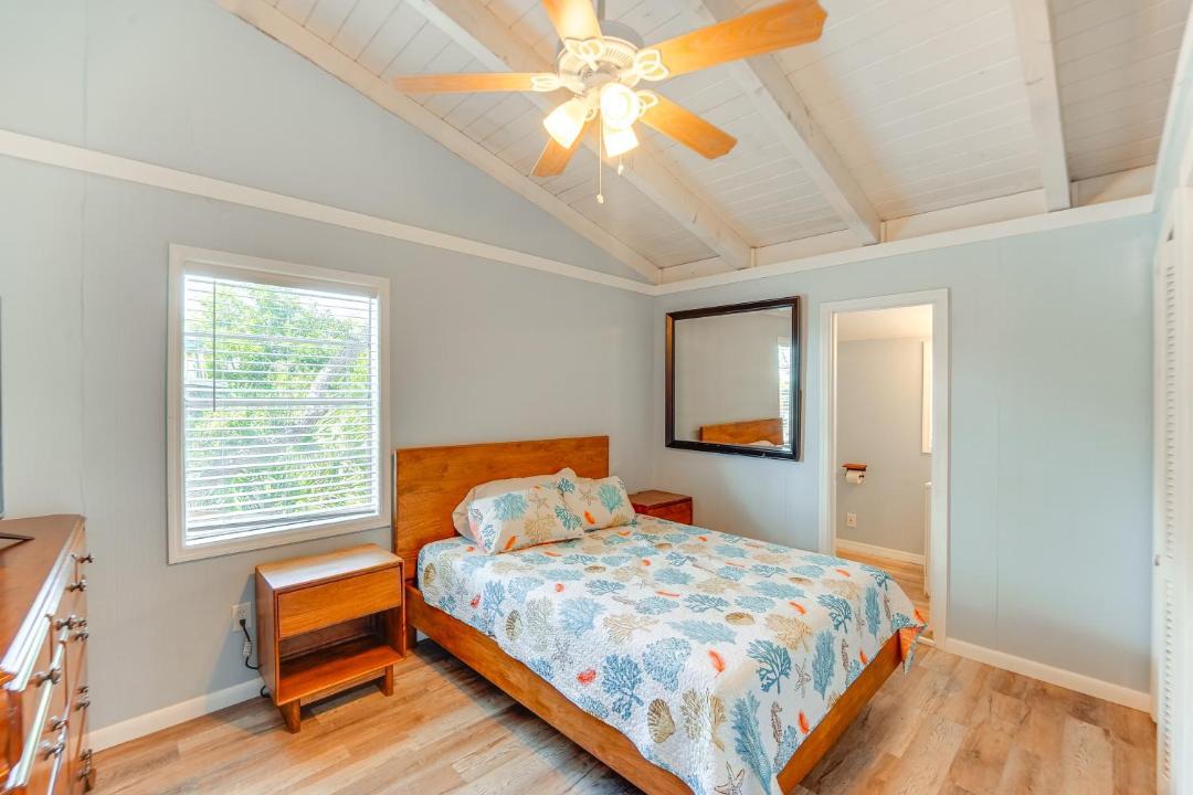 Photo of Bedroom in Alligator Point