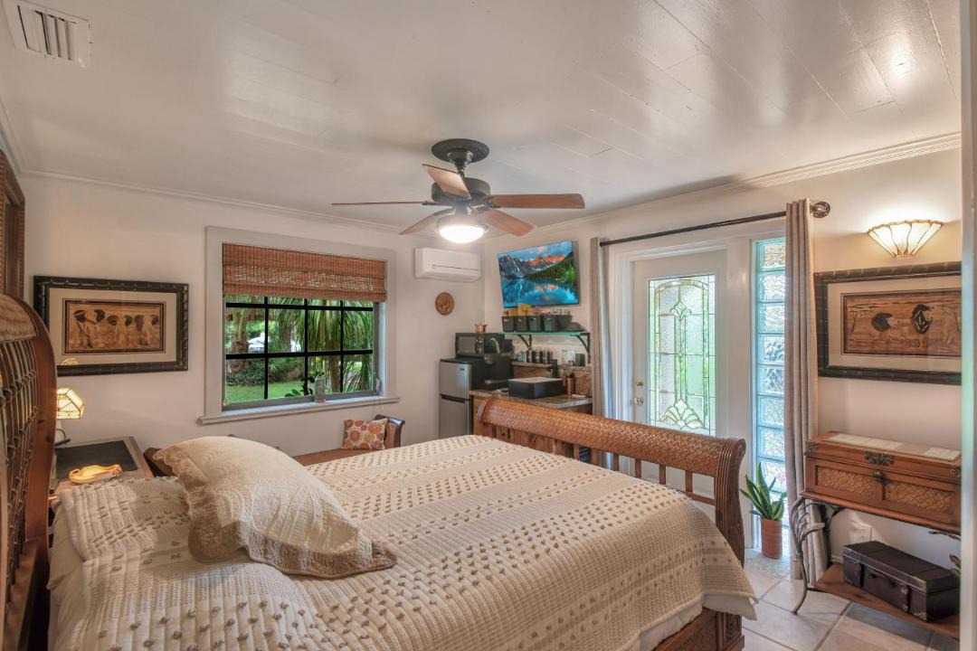 Photo of Bedroom in Lake Worth