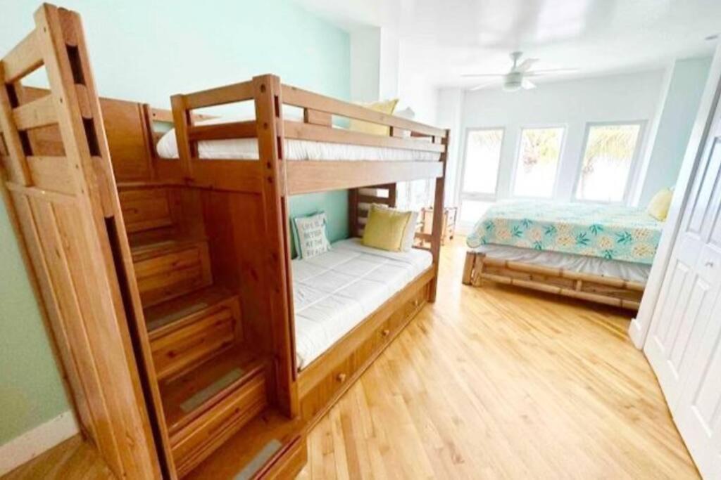 Photo of Bedroom in Sugarloaf Key