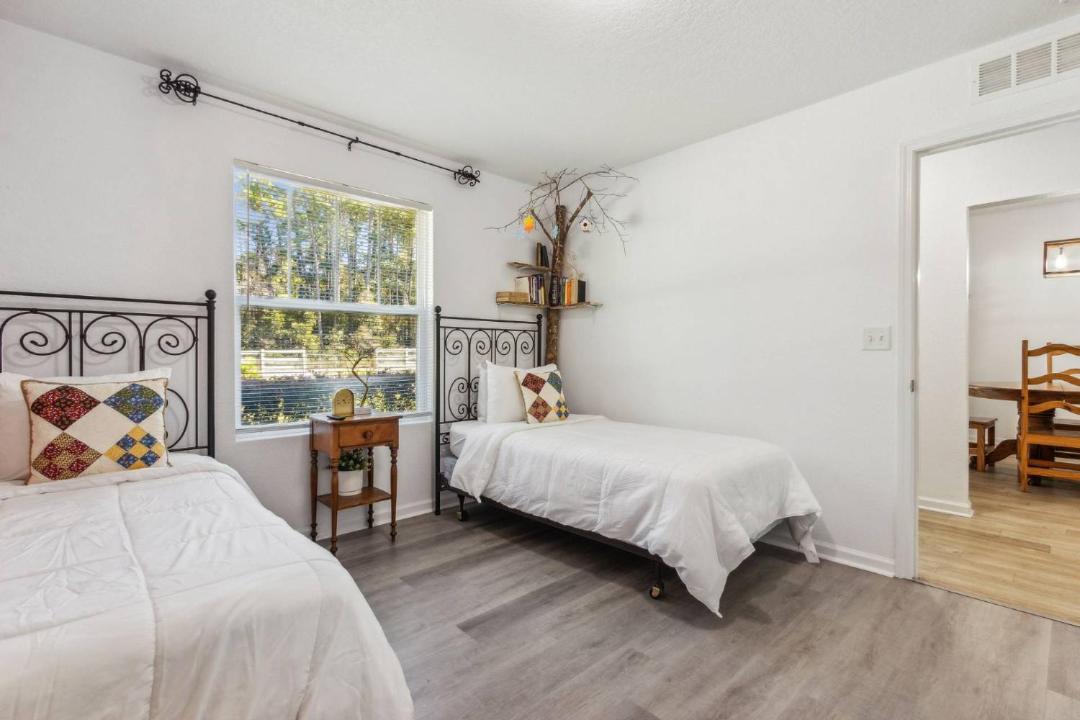 Photo of Bedroom in Westside
