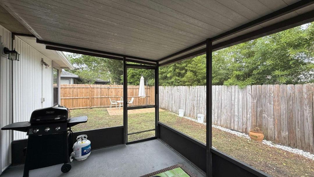 Photo of Patio Balcony in Sandalwood