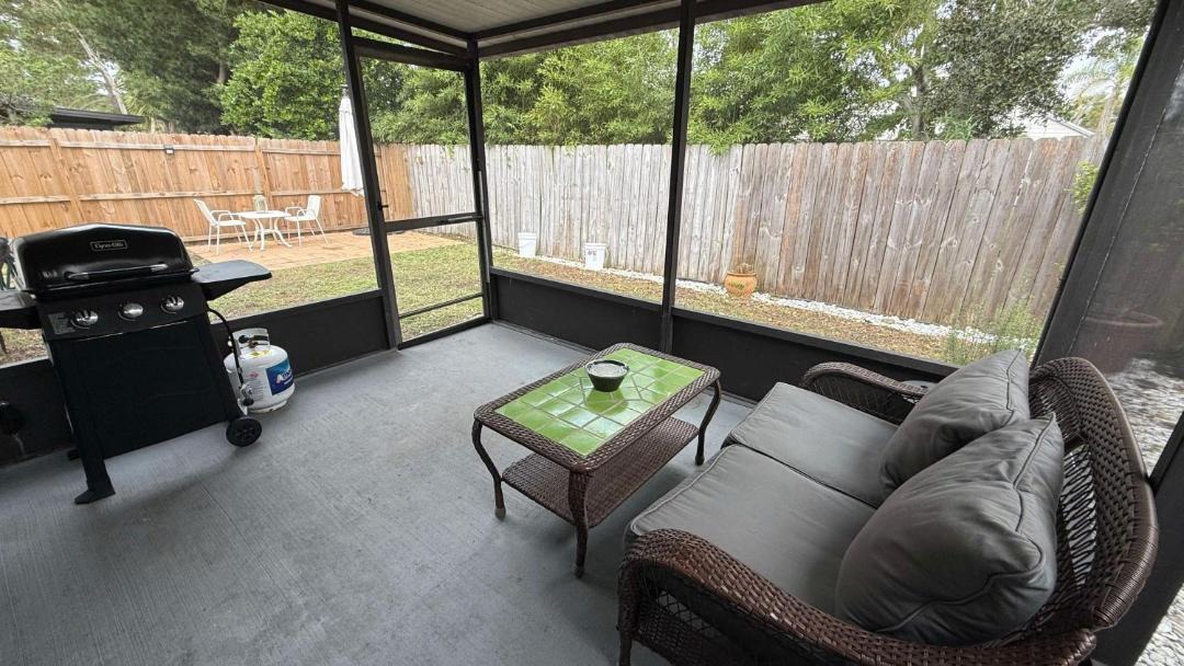 Photo of Patio Balcony in Sandalwood