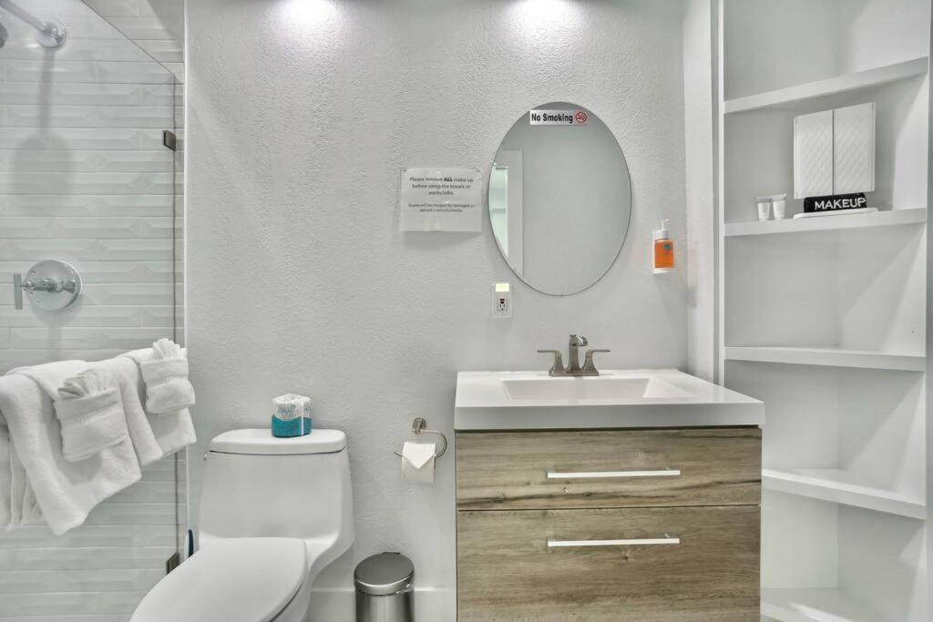 Photo of Bathroom in Sugarloaf Key