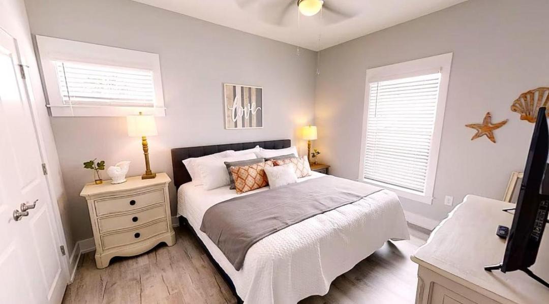 Photo of Bedroom in El Centro Beach