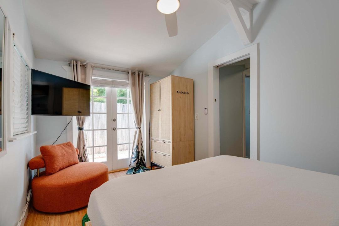 Photo of Bedroom in Historic Seaport