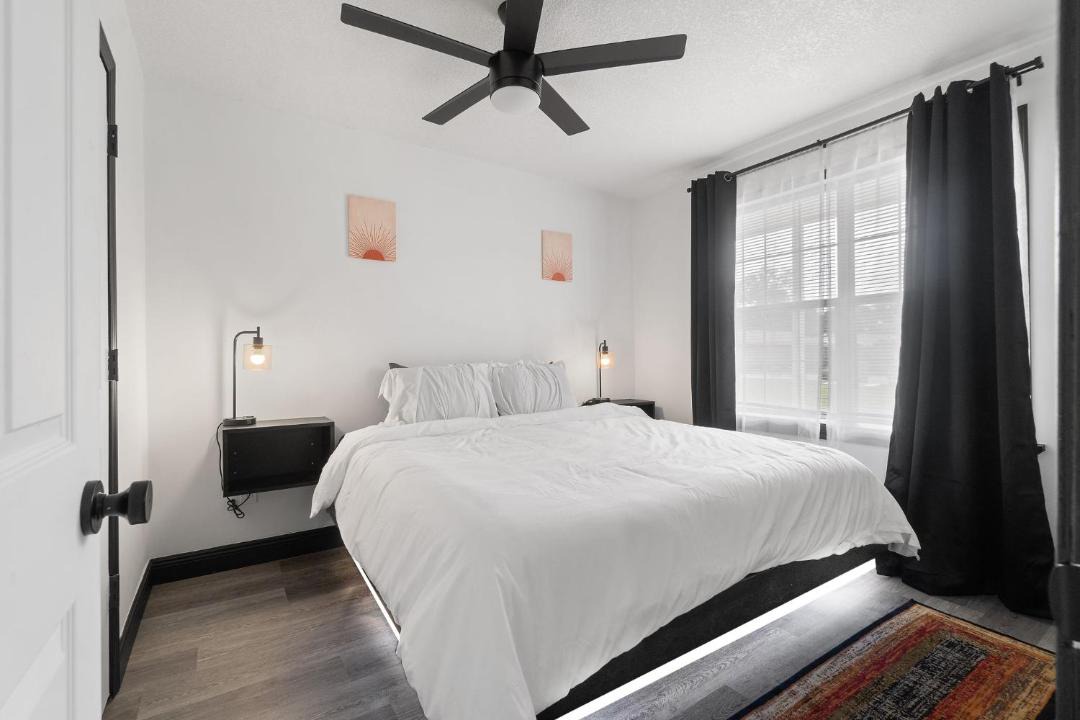 Photo of Bedroom in Northeast Pensacola
