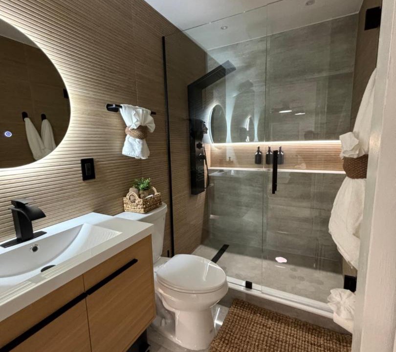 Photo of Bathroom in San Carlos Park