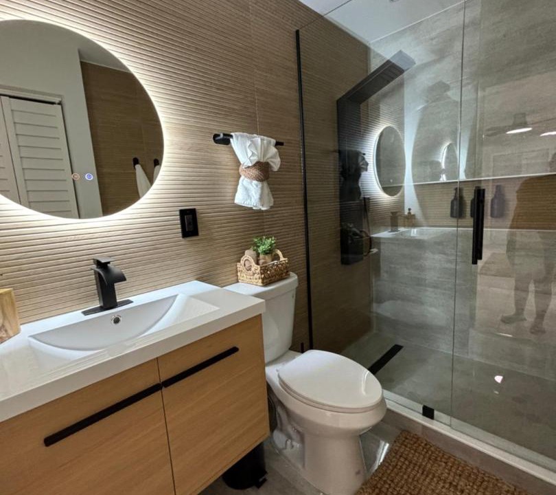 Photo of Bathroom in San Carlos Park