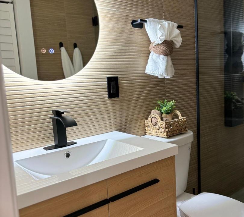 Photo of Bathroom in San Carlos Park
