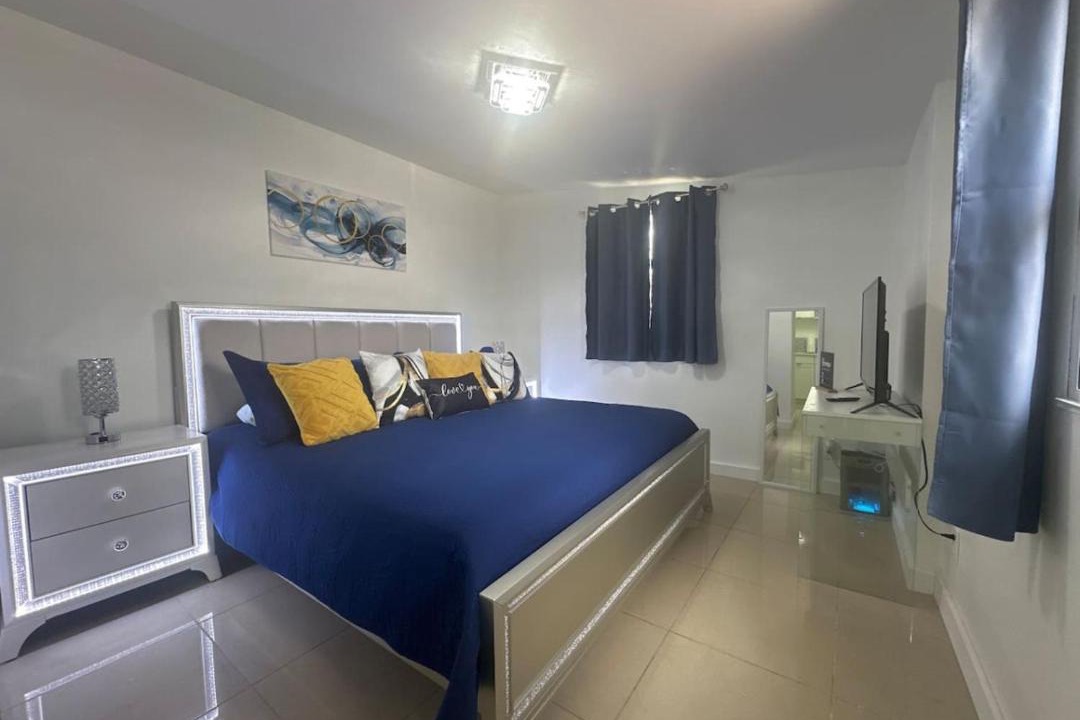 Photo of Bedroom in Pembroke Pines