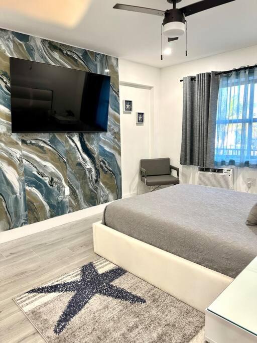 Photo of Bedroom in Hollywood