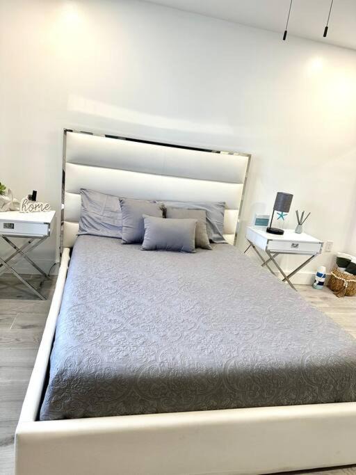 Photo of Bedroom in Hollywood
