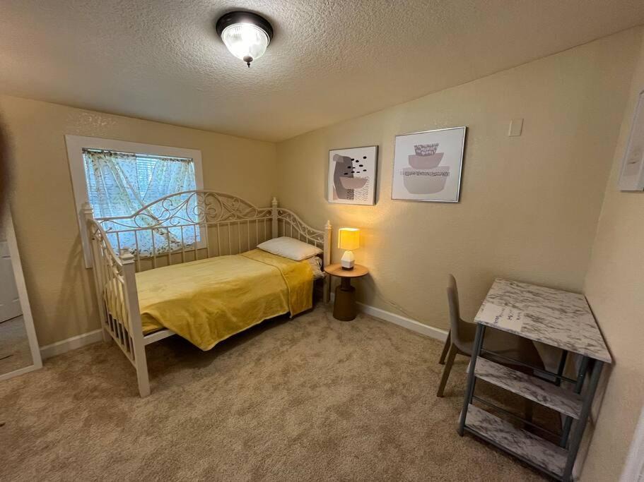 Photo of Bedroom in Westside