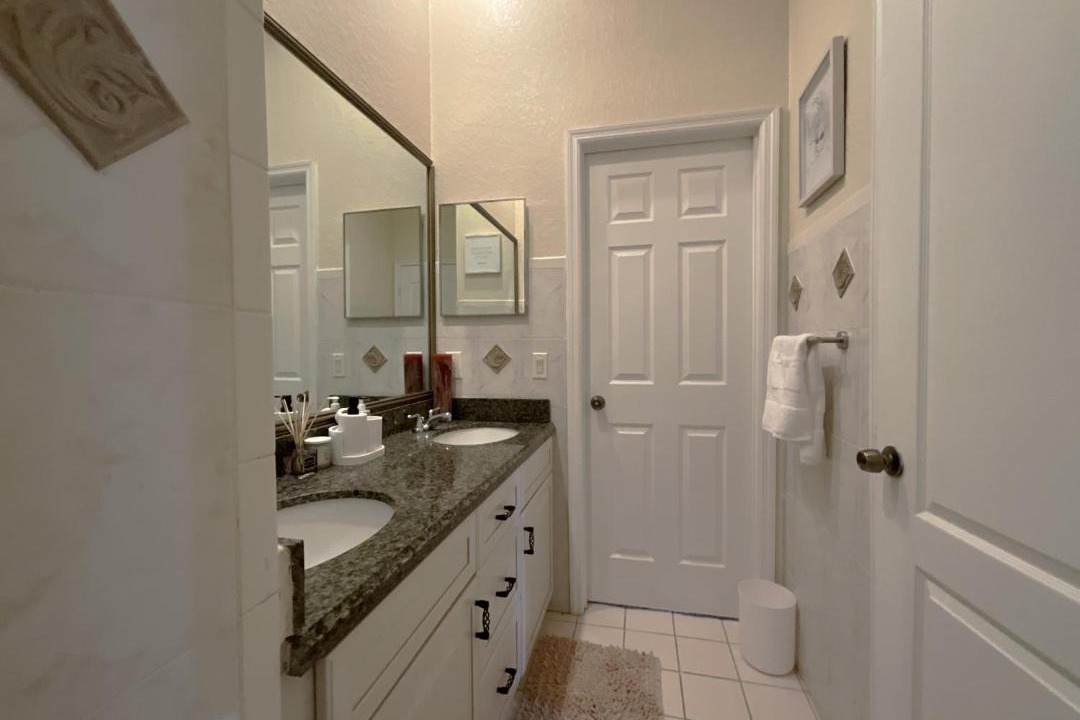 Photo of Bathroom in Wesley Chapel