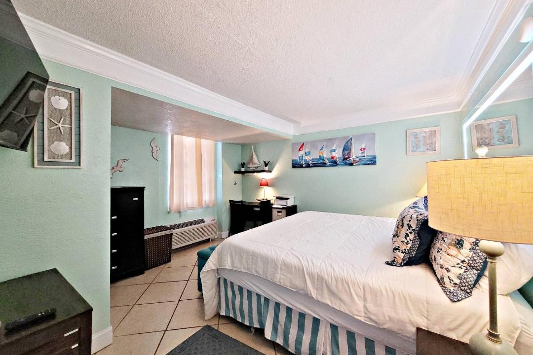 Photo of Bedroom in Daytona Beach Shores