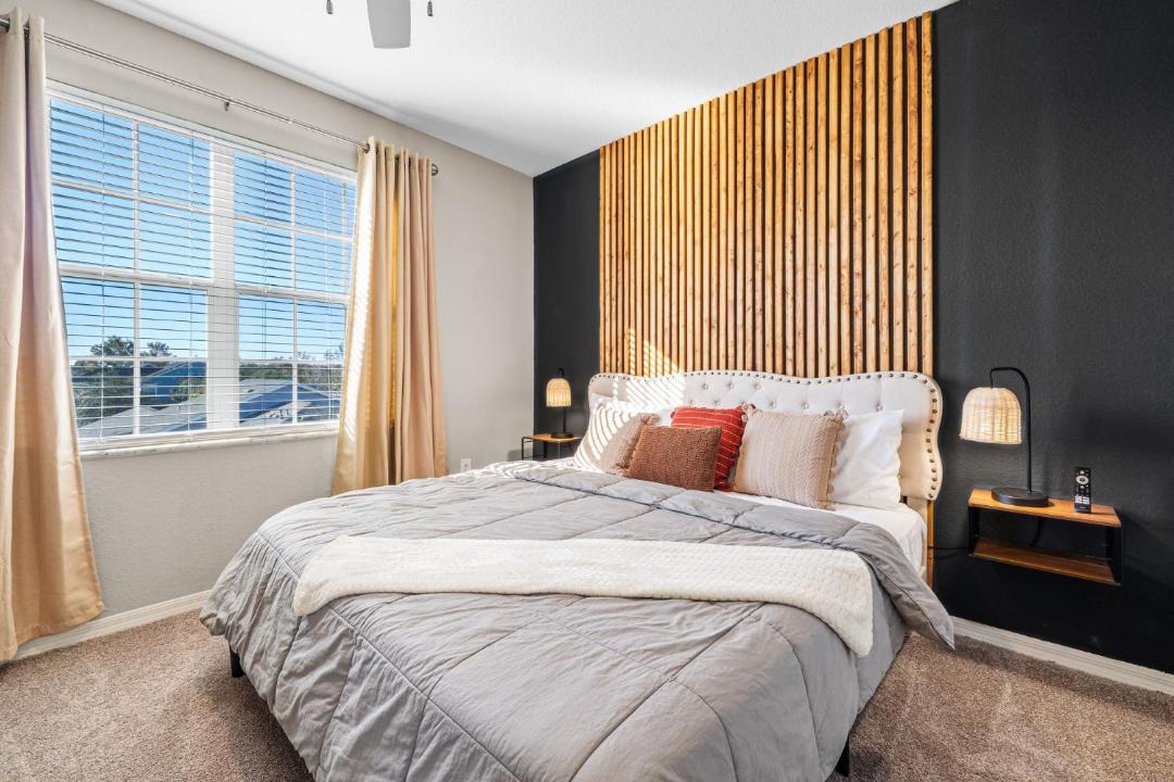 Photo of Bedroom in Westchase