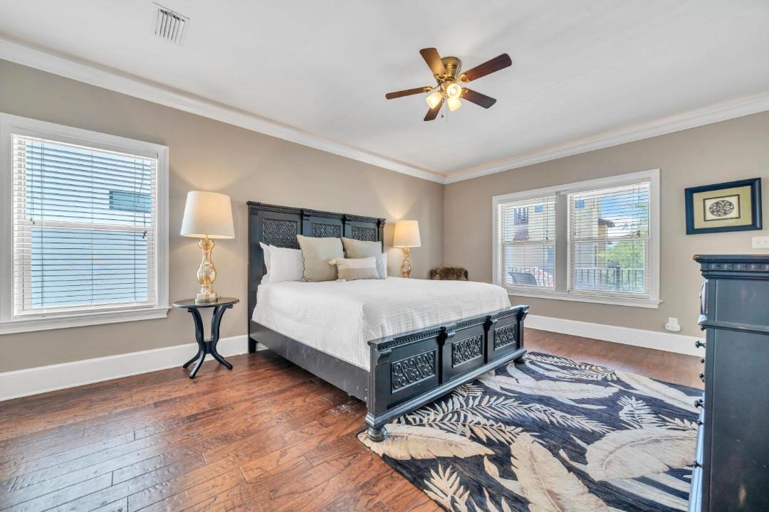 Photo of Bedroom in Miramar Beach