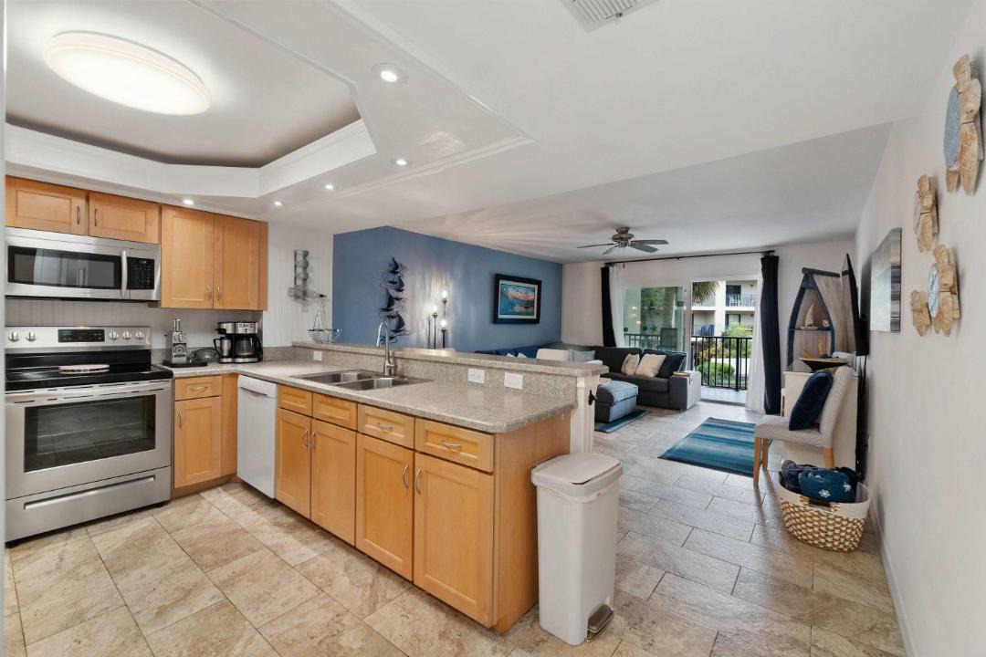 Photo of Kitchen in Surfcrest Village