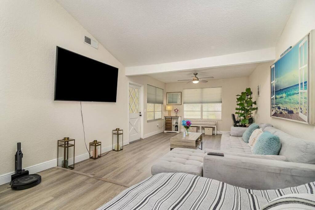 Photo of Livingroom in Rockledge