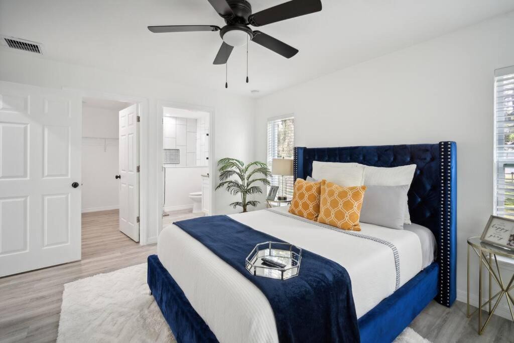 Photo of Bedroom in Sulphur Springs