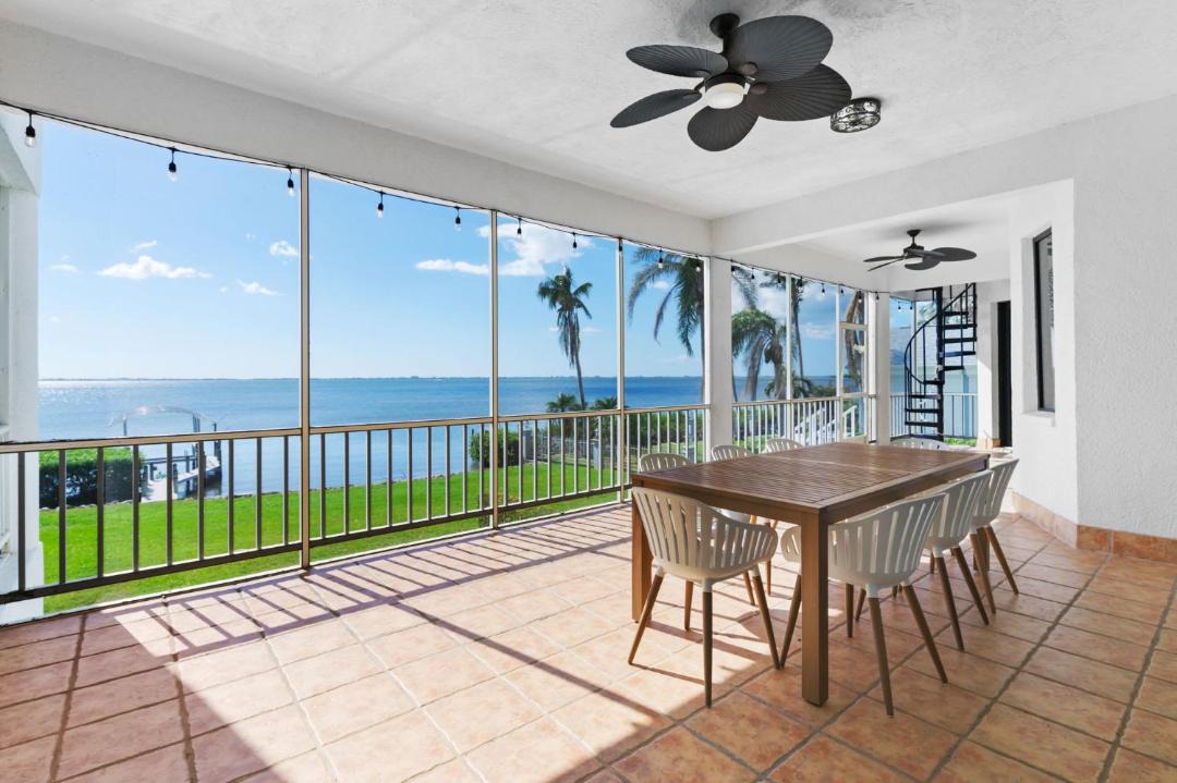 Photo of Patio Balcony in Bayshore Gardens