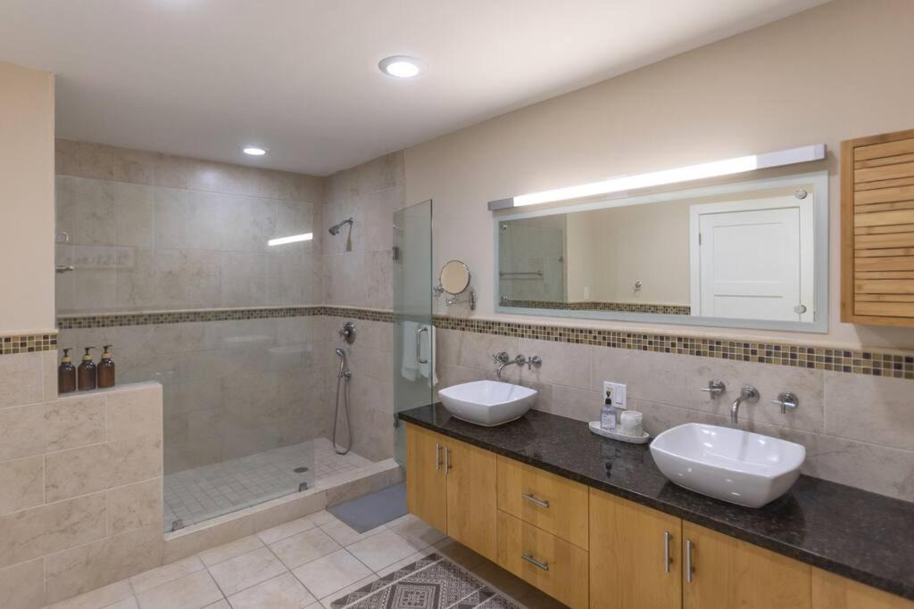 Photo of Bathroom in Olympia Heights