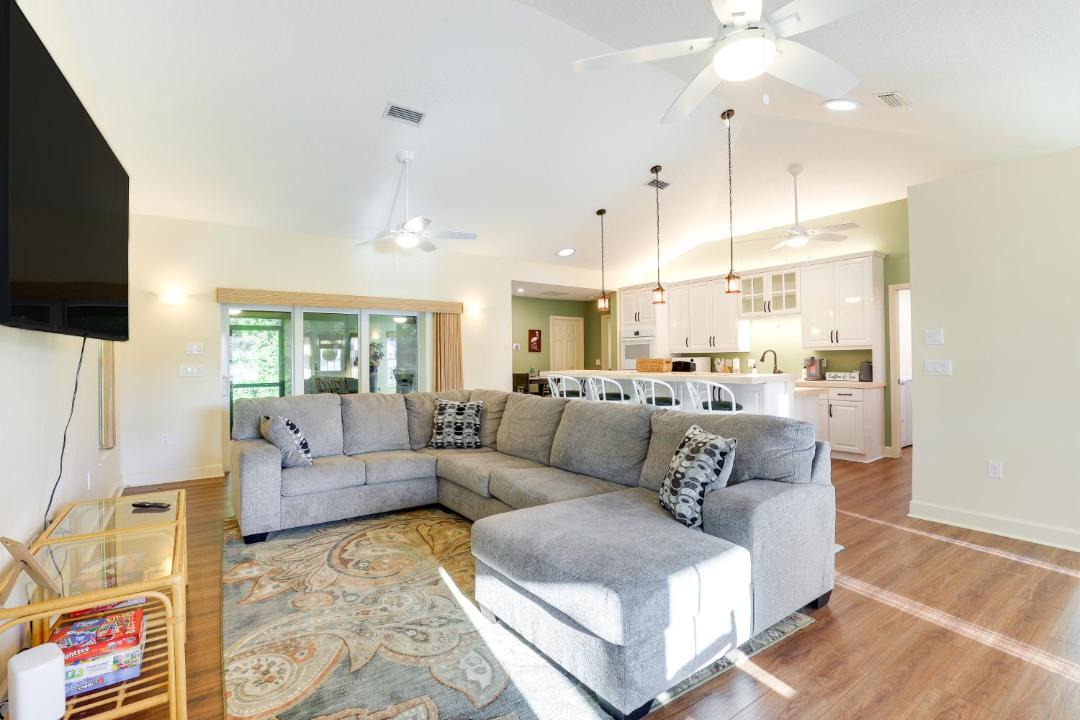 Photo of Livingroom in Indian River Estates