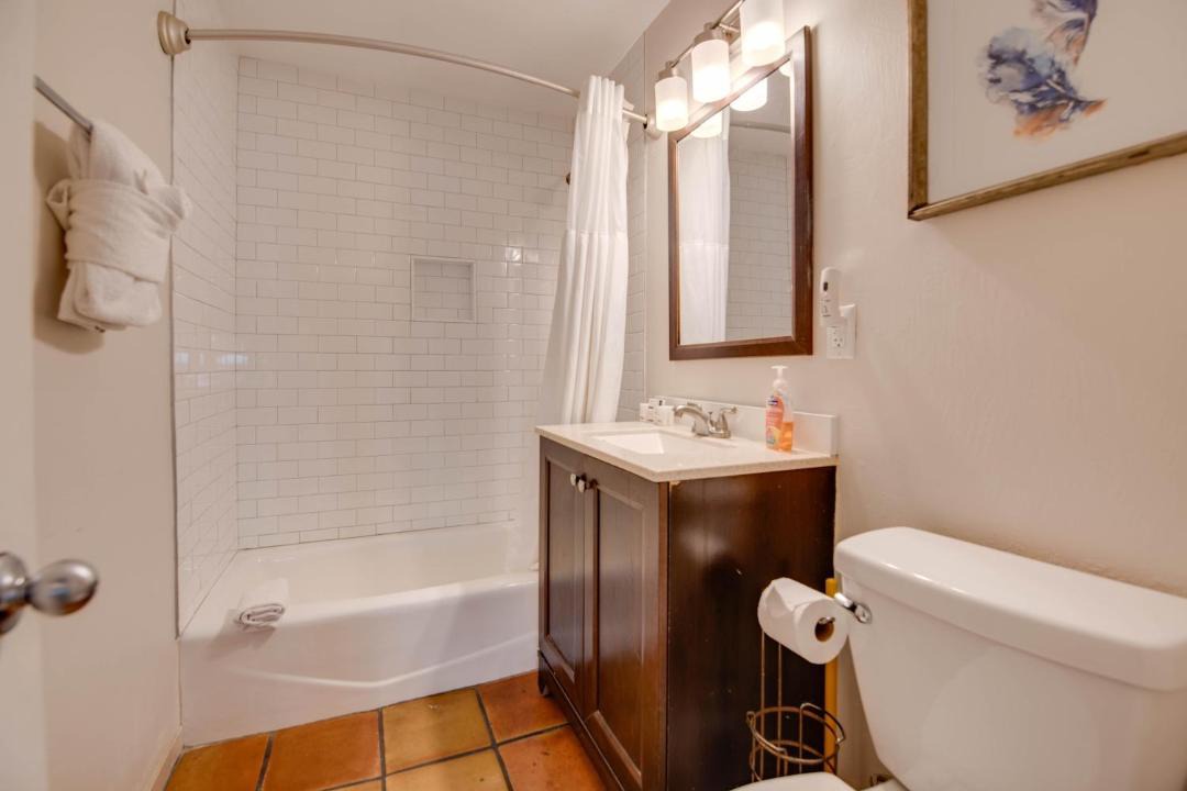 Photo of Bathroom in Uptown - Upper Duval