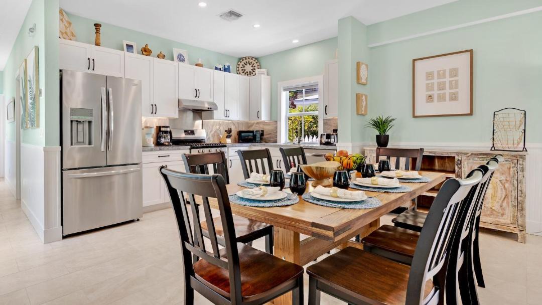 Photo of Kitchen in Uptown - Upper Duval