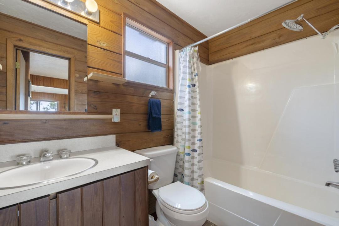 Photo of Bathroom in Cedar Key