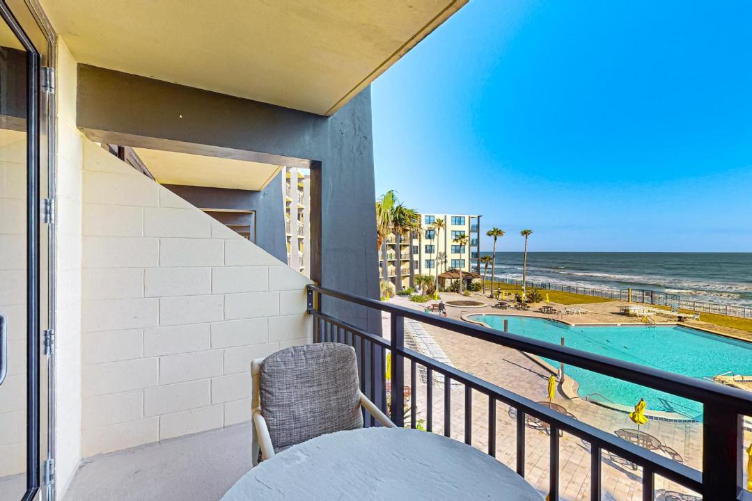 Photo of Patio Balcony in Daytona Beach Shores