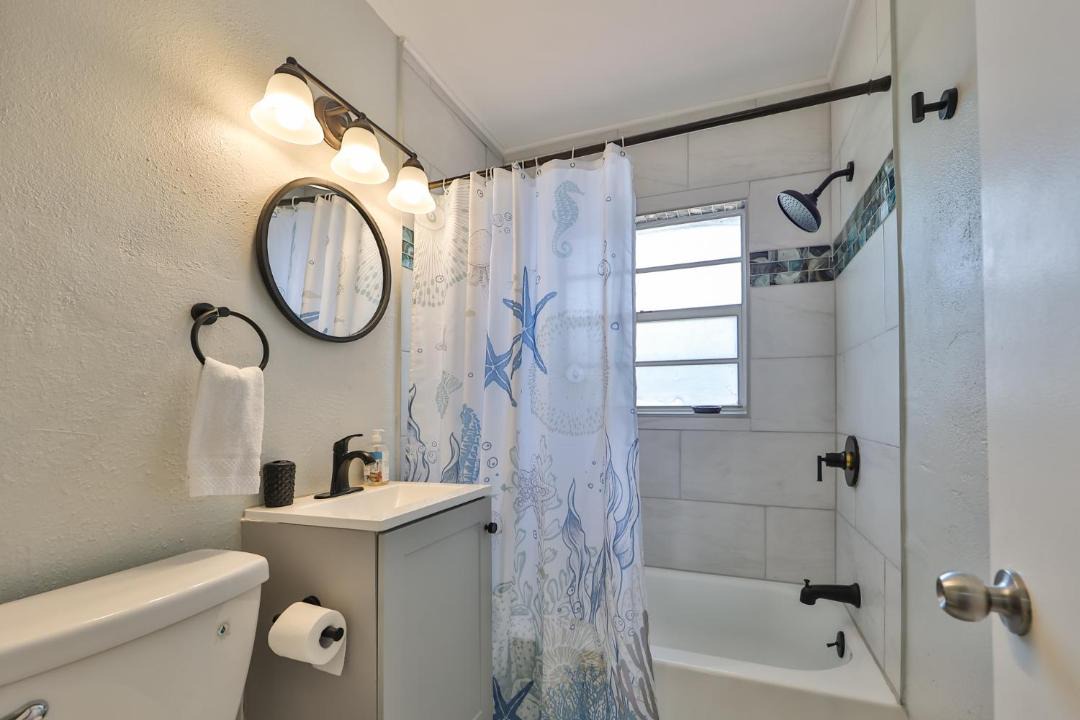 Photo of Bathroom in Gulfport