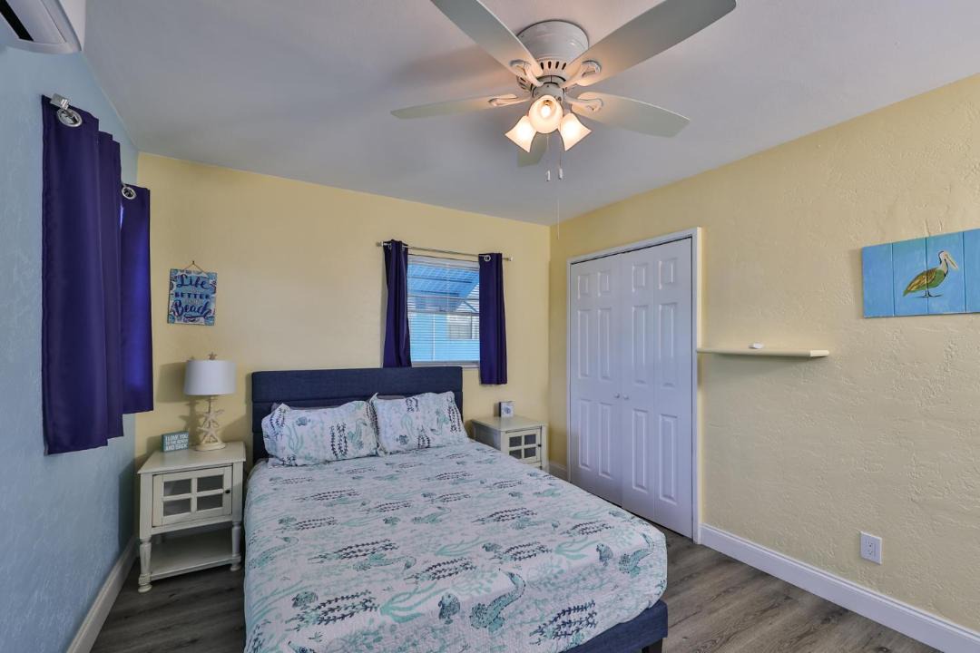 Photo of Bedroom in Gulfport
