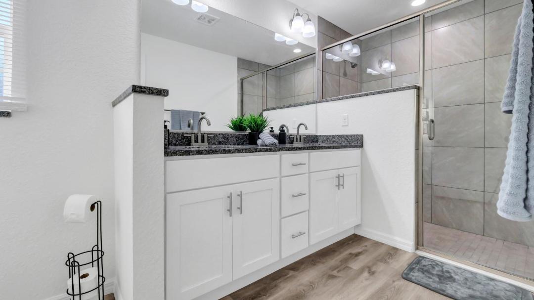 Photo of Bathroom in Dunnellon