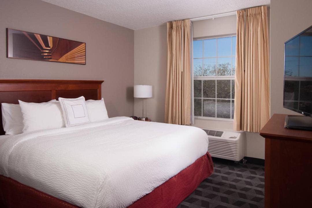 Photo of Bedroom in The Villages