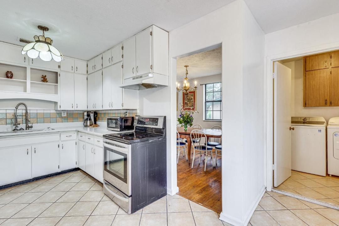 Photo of Kitchen in Carrabelle