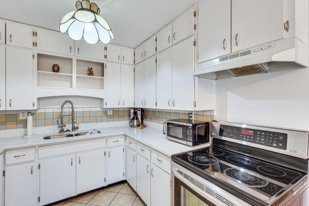 Photo of Kitchen in Carrabelle