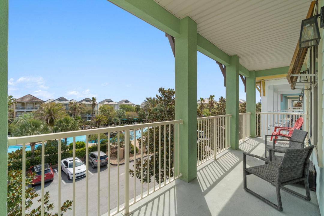 Photo of Patio Balcony in Villages of Crystal Beach