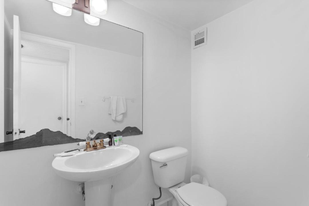 Photo of Bathroom in Bay Harbor Islands