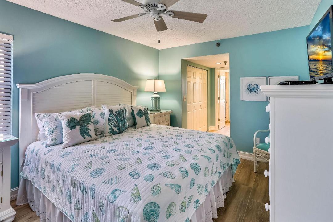 Photo of Bedroom in North Redington Beach