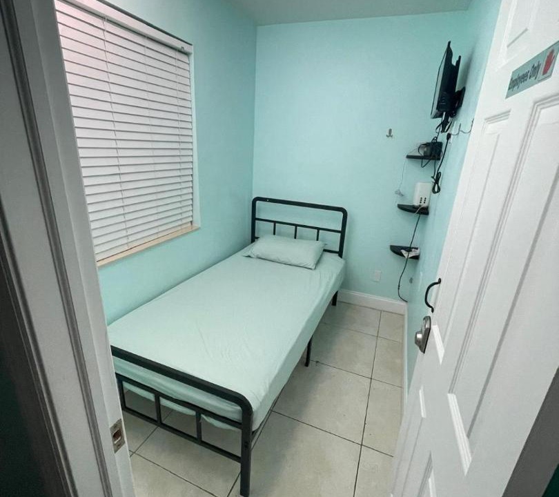 Photo of Bedroom in Allapattah