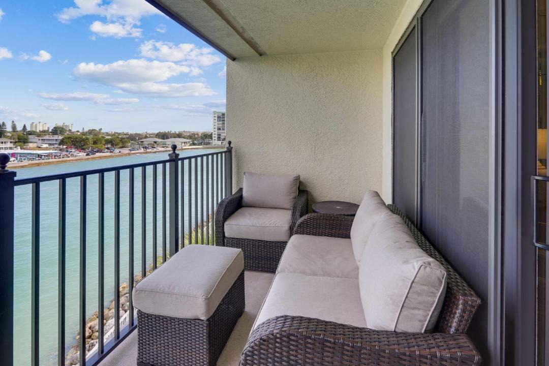 Photo of Patio Balcony in Sunset Beach